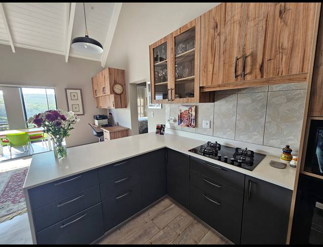 2 BEDROOM HOUSE FOR SALE IN OUTENIQUASBOSCH